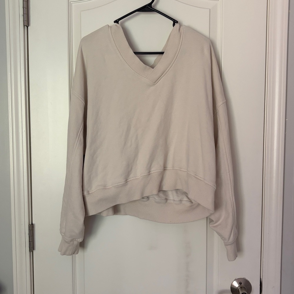 Aerie Cream V-Neck Sweater